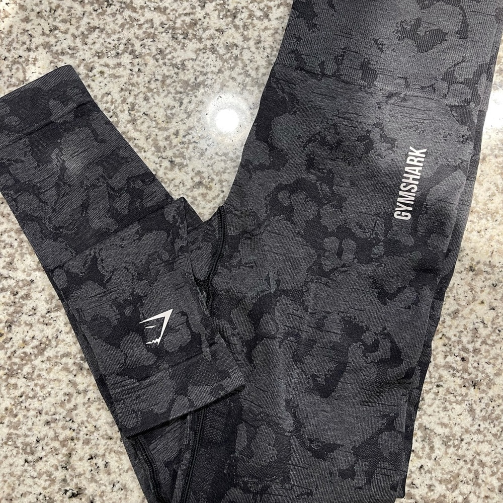 Gymshark Adapt Camo Black